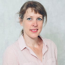 Frau Jessica Lanser