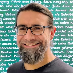 Michael A. ist unser Nachhilfelehrer-Coach in Forchheim und gibt Nachhilfeunterricht in Mathematik, Chemie und Physik
