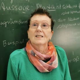 Frau Y
